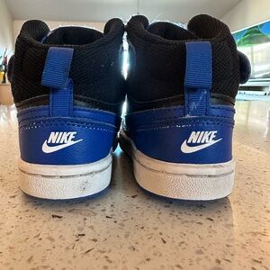 Nike Kids Black and Blue Sneakers